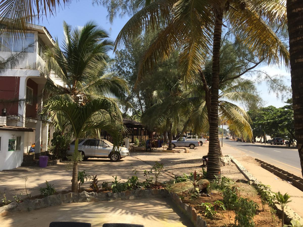 The Family Kingdom Resort Freetown Exteriör bild