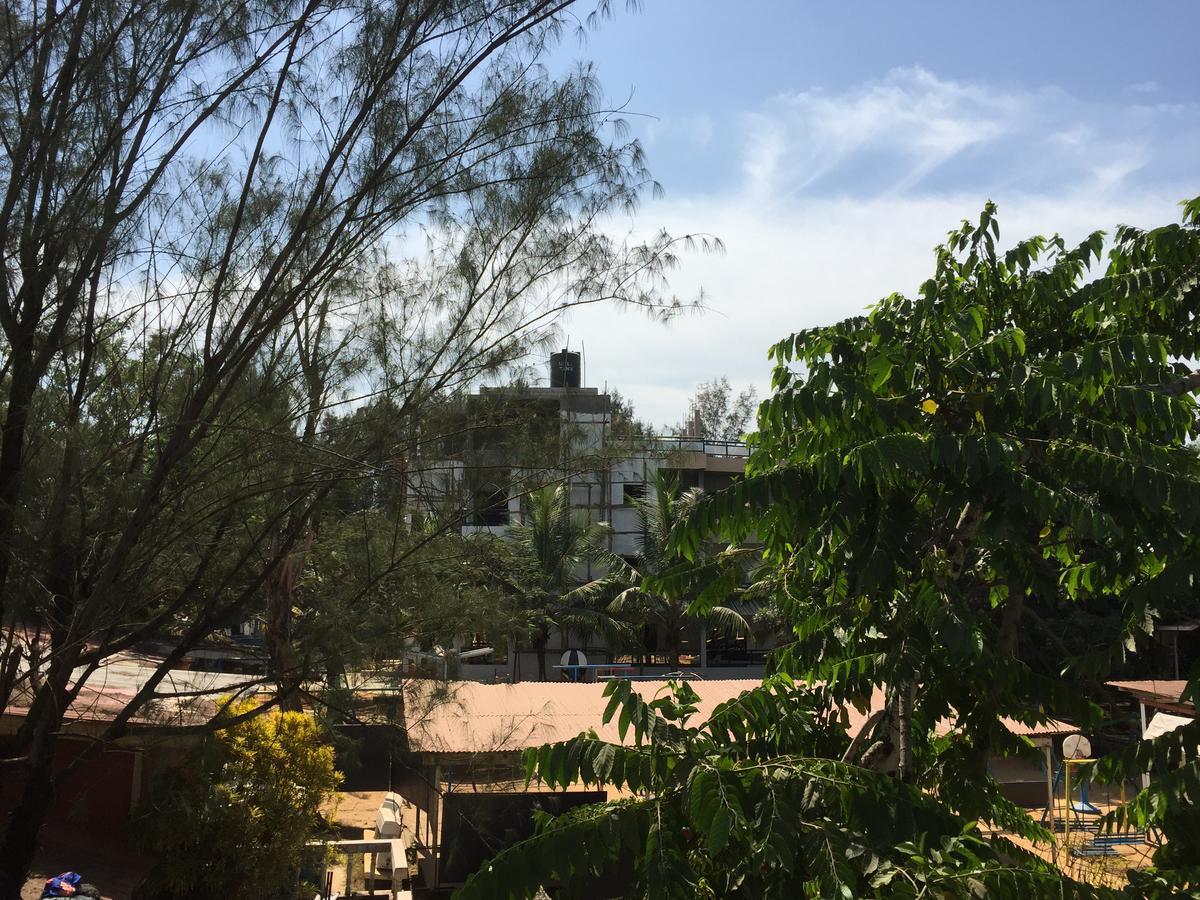 The Family Kingdom Resort Freetown Exteriör bild