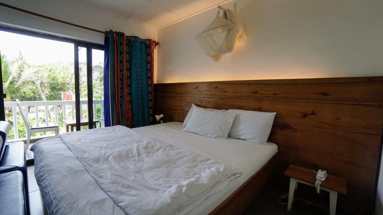 The Family Kingdom Resort Freetown Exteriör bild